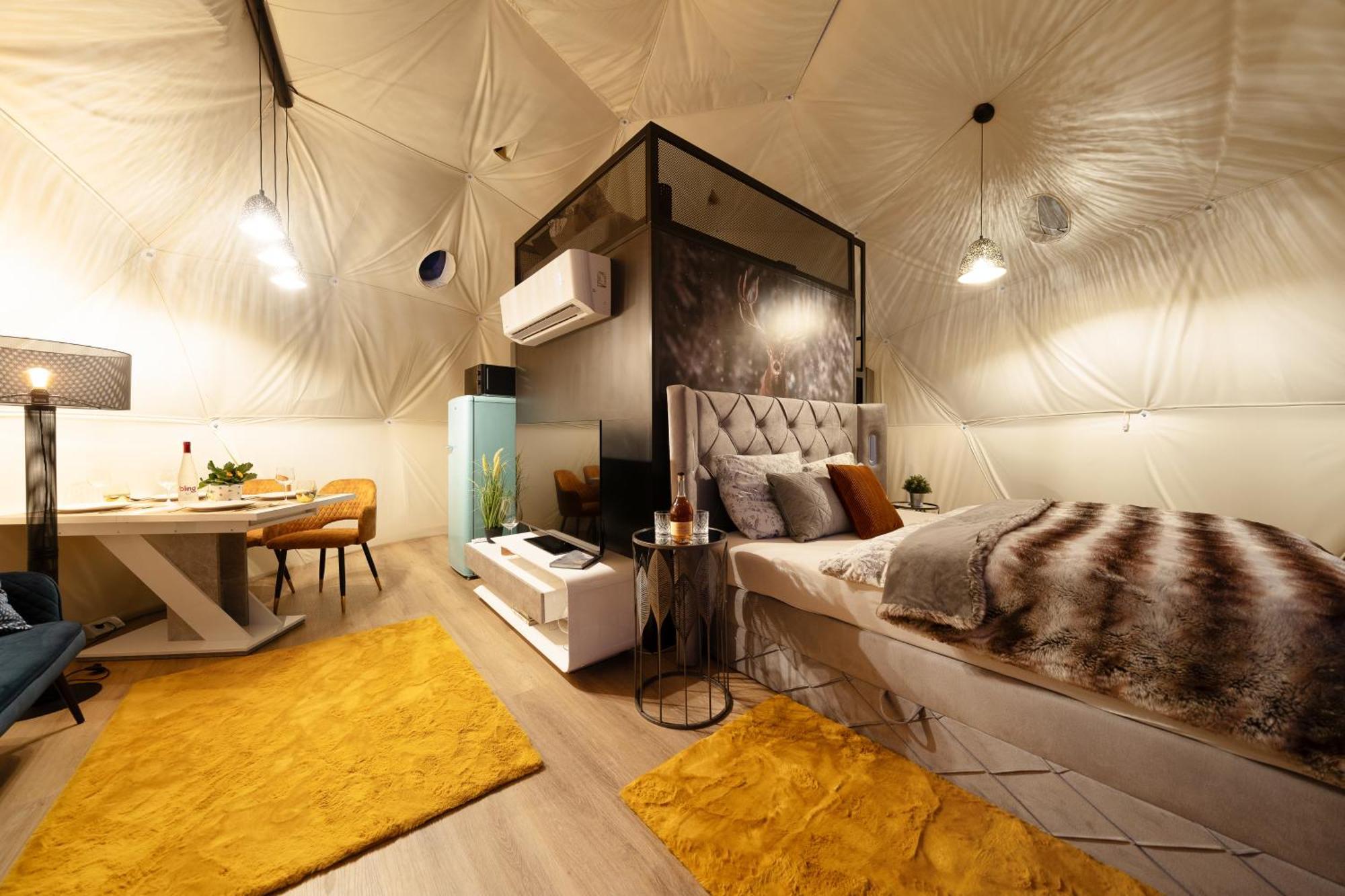 Luxury tent Glamping Spindl One&only Spindleruv Mlyn